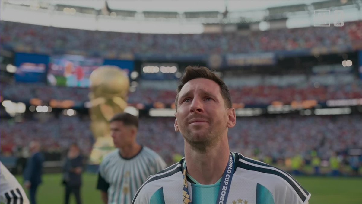 LAS LÁGRIMAS DE MESSI. LAS LÁGRIMAS DE UN JUGADOR IRREPETIBLE HONOR A UN LEO QUE LUCHÓ HASTA EL FINAL POR CUMPLIR EL SUEÑO DE SU ARGENTINA 🇦🇷 #DAZNMundial