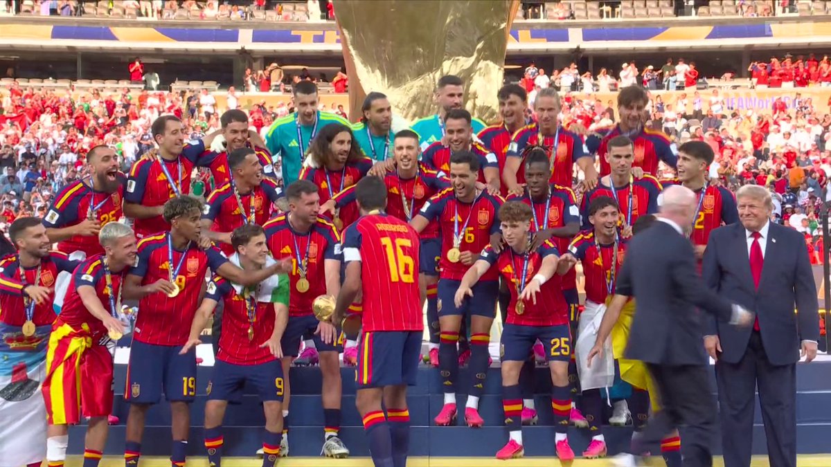 Spain lift the World Cup for a second time! 🏆🏆🇪🇸