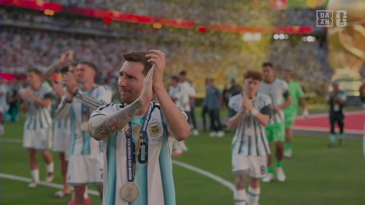 Madre mía, el pobre Leo no para de llorar 💔 #DAZNMundial