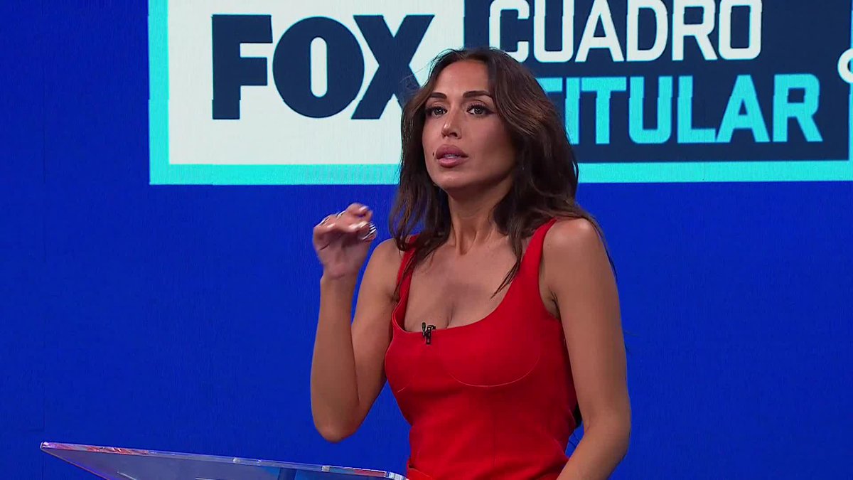 🇪🇸1-0🇦🇷 "YO IBA A ESTAR EN 🗽NY Y NO ESTOY POR MI PAPÁ... QUE ME DIJO QUE 🇲🇽MÉXICO ES MI SEGUNDA CASA" 🎙️ Claudia García sacó su lado más personal, tras ver a su España ser campeona del mundo en su casa, en FOX. #CuadroTitular 📺