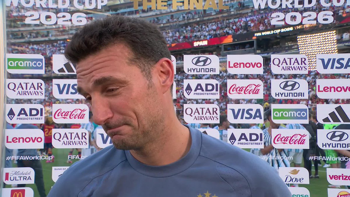"YO SI ME ACUERDO DE LOS SEGUNDOS, PORQUE CUESTA UN MONTÓN LLEGAR HASTA ACÁ". La emotiva reflexión de Lionel Scaloni en la derrota de Argentina en la final. ⚽ #ESPNMundial 📺 Mirá los mejores partidos de la #FIFAWorldCup por ESPN, en el Plan Premium de #DisneyPlus