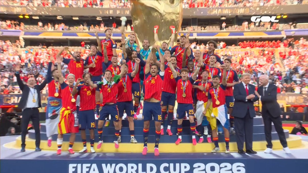 Rodri levanta la segunda Copa del Mundo para España 🏆