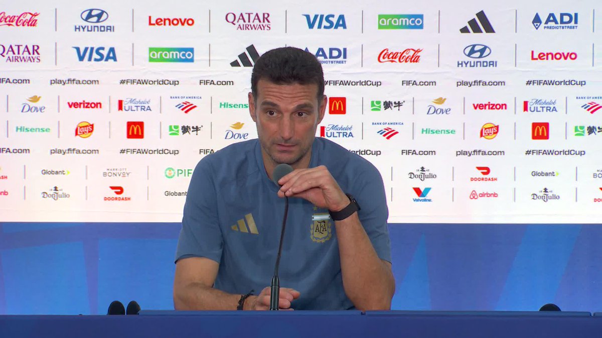 "MESSI ES EL MEJOR FUTBOLISTA QUE HA PISADO UN CAMPO DE FÚTBOL" Las palabras de Lionel Scaloni sobre Lionel Messi. #MundialEnDSPORTS #FIFAWorldCup