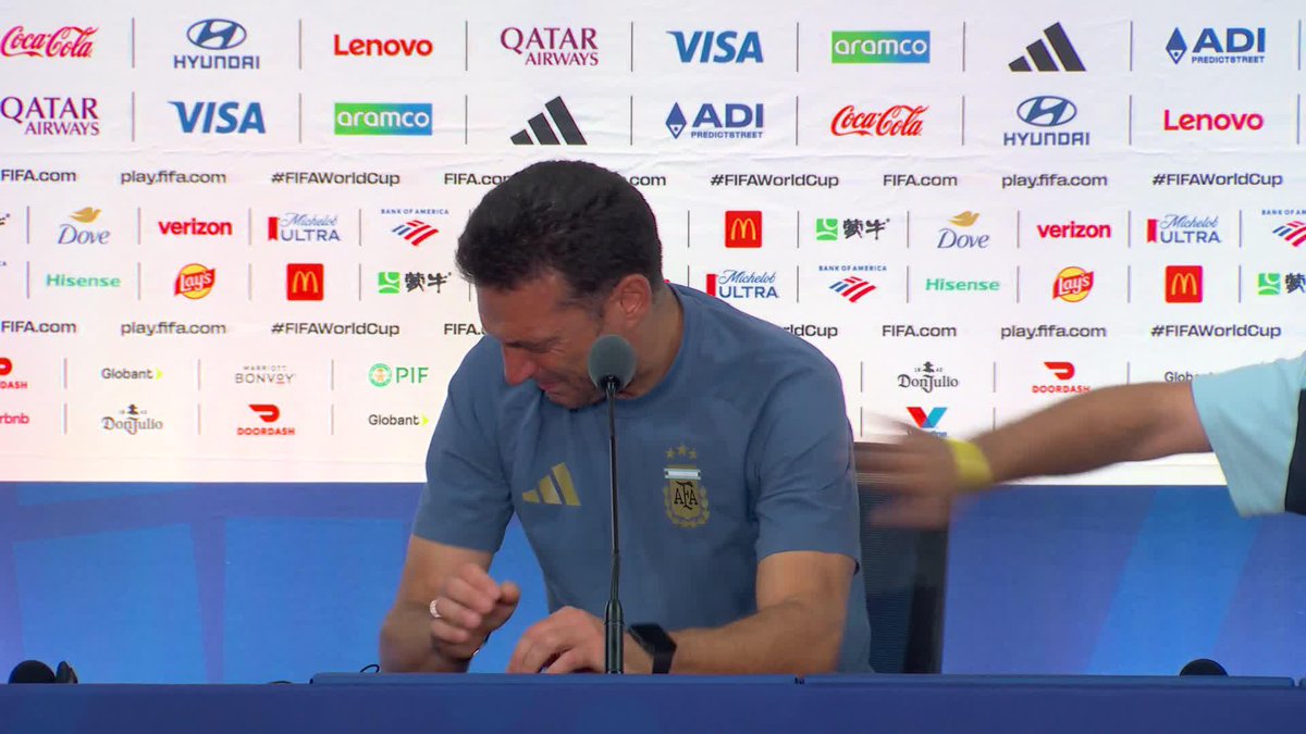 ¡¡VAMOS, LIONEL QUERIDO!! Scaloni cerró la conferencia de prensa con lágrimas de emoción. #MundialEnDSPORTS #FIFAWorldCup