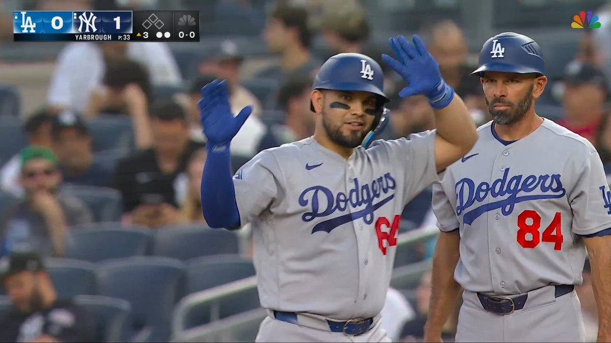 First Major League hit for Eliezer Alfonzo!