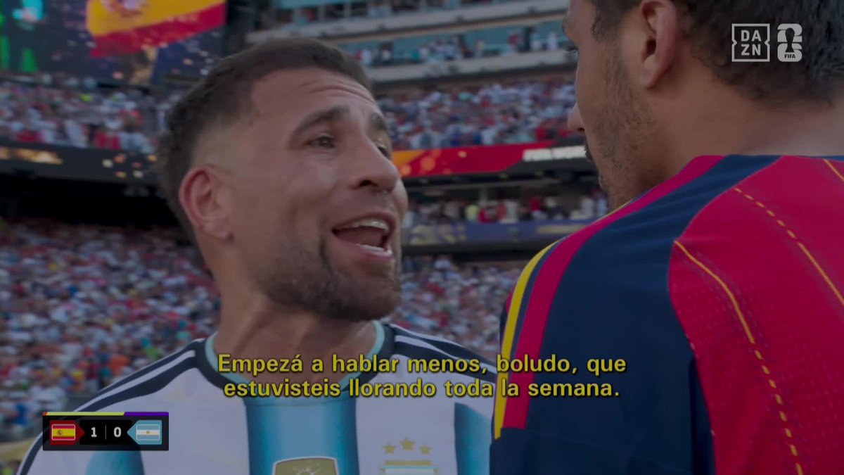 🗣️ Otamendi a Rodri "Empezá a hablar menos, boludo, que estuvisteis llorando toda la semana, vos y Laporte, los dos" Y Rodri flipando, claro... #DAZNMundial