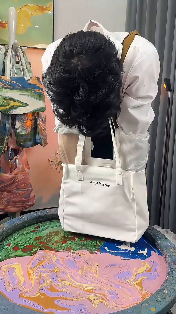 Beautiful Handmade lacquer bag 😇❤️