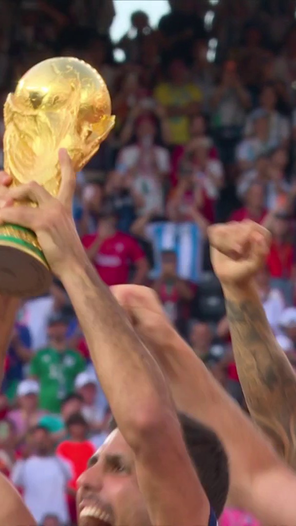 قائد منتخب إسبانيا رودري يرفع الكأس الغالية - بصوت علي سعيد الكعبي #كأس_العالم2026