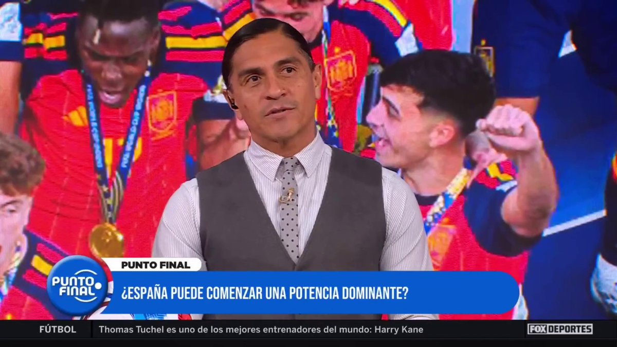 UNA 'GENERACIÓN DORADA'. 🤩 La juventud de España con Lamine Yamal a la cabeza (19 años) es notable con el campeonato del mundo. ¿Se podría trabajar un modelo similar al de la Selección Española en México? 🤔🇲🇽 #PuntoFinal #FiebreDeFutbol