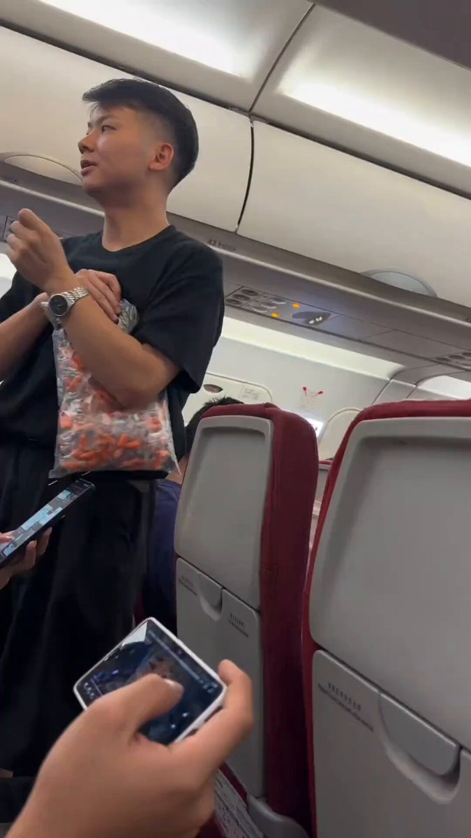 这爸爸非常好非常懂事理，情商很高、教养极好，是非常温柔通透的父亲👍👍👍