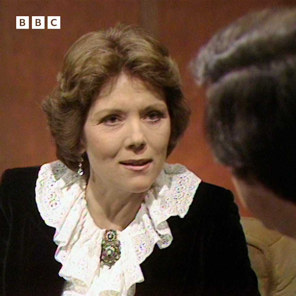 In 1983 the wonderful DIANA RIGG — born 88yrs ago today — spoke about beauty, disaster and her love of theatre while chatting to, and embarassing, Terry Wogan.