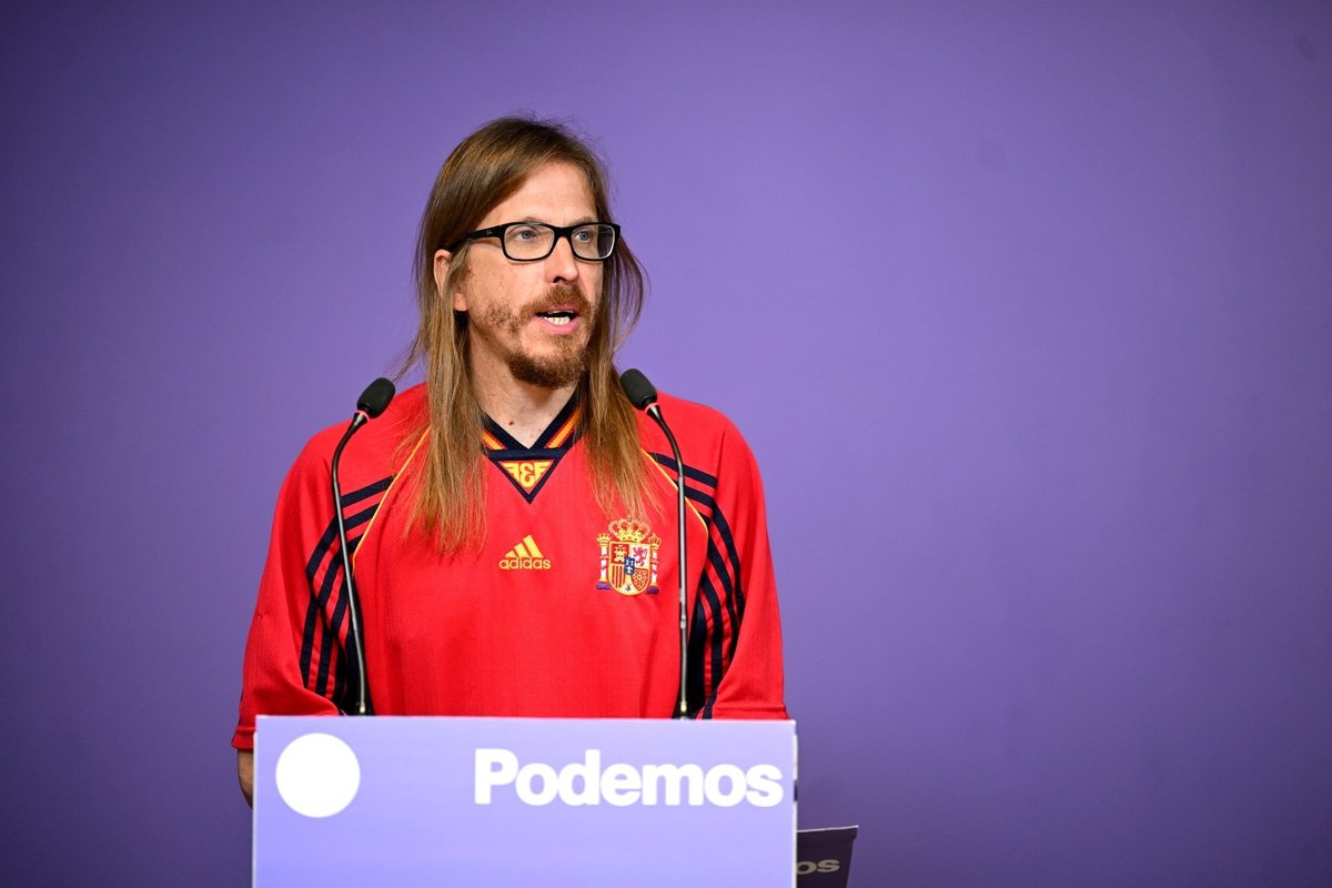 Miles de trabajadoras y trabajadores temporales del sector público siguen sufriendo una situación de abuso y de fraude de ley que la UE ya ha señalado. El Gobierno debe dejar de mirar hacia otro lado, hacer caso a la Unión Europea y reconocer la fijeza. 📽 Pablo Fernández
