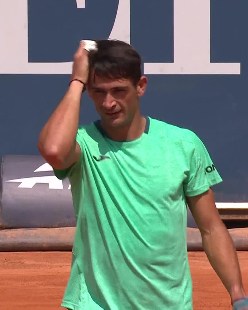 Flawless 💯 Navone defeats Muller 6-4 6-0 to move through in Kitzbuhel! #GeneraliOpen