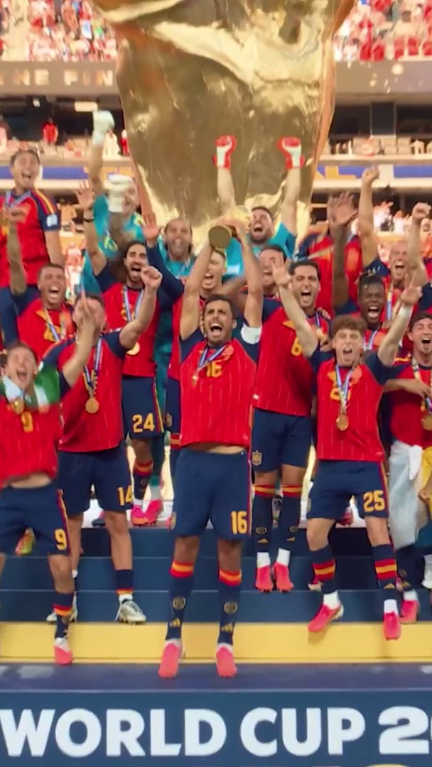 كل تتويجات كأس العالم منذ 1986... وصولاً إلى تتويج إسبانيا باللقب الثاني. 🏆 أي نسخة لا تزال عالقة في ذاكرتكم؟ 👇 #كأس_العالم2026