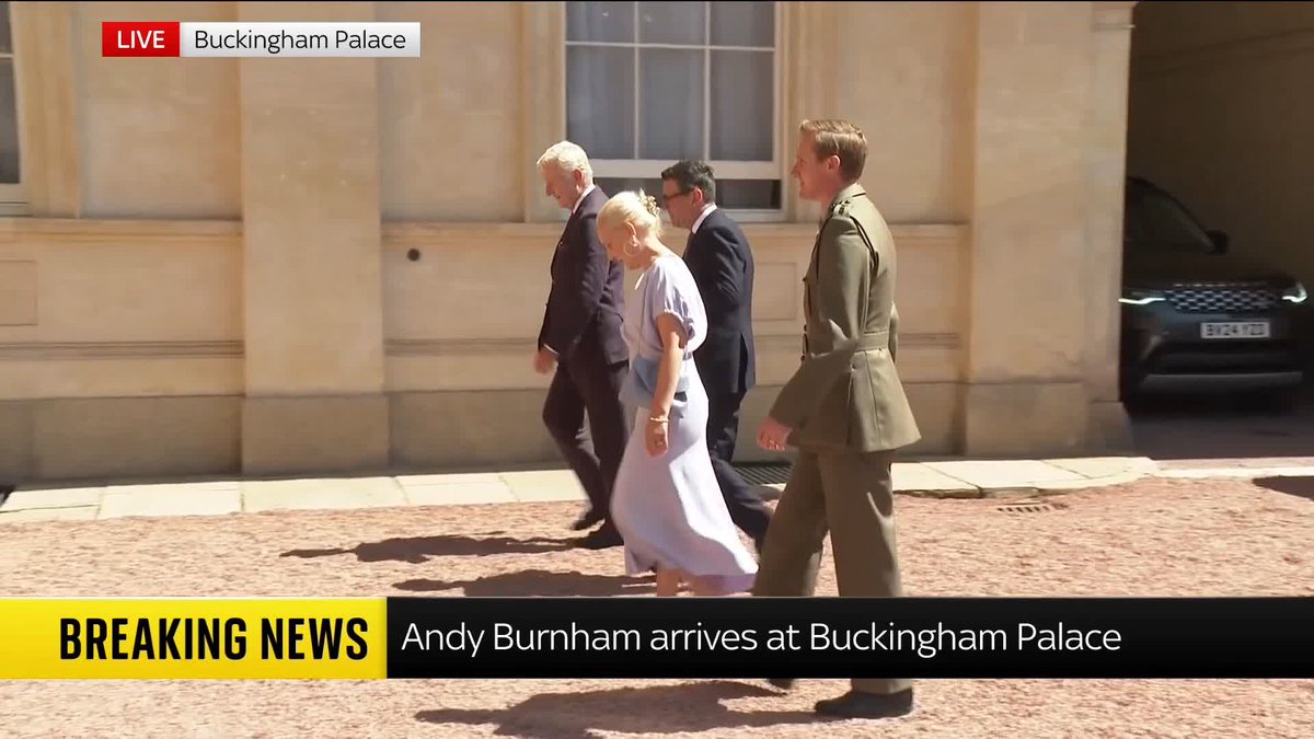 BREAKING: Incoming prime minister Andy Burnham has arrived at Buckingham Palace, where the King will invite him to form a new government. Live updates ➡️ 📺 Sky 501, Virgin 602, Freeview 233 and YouTube