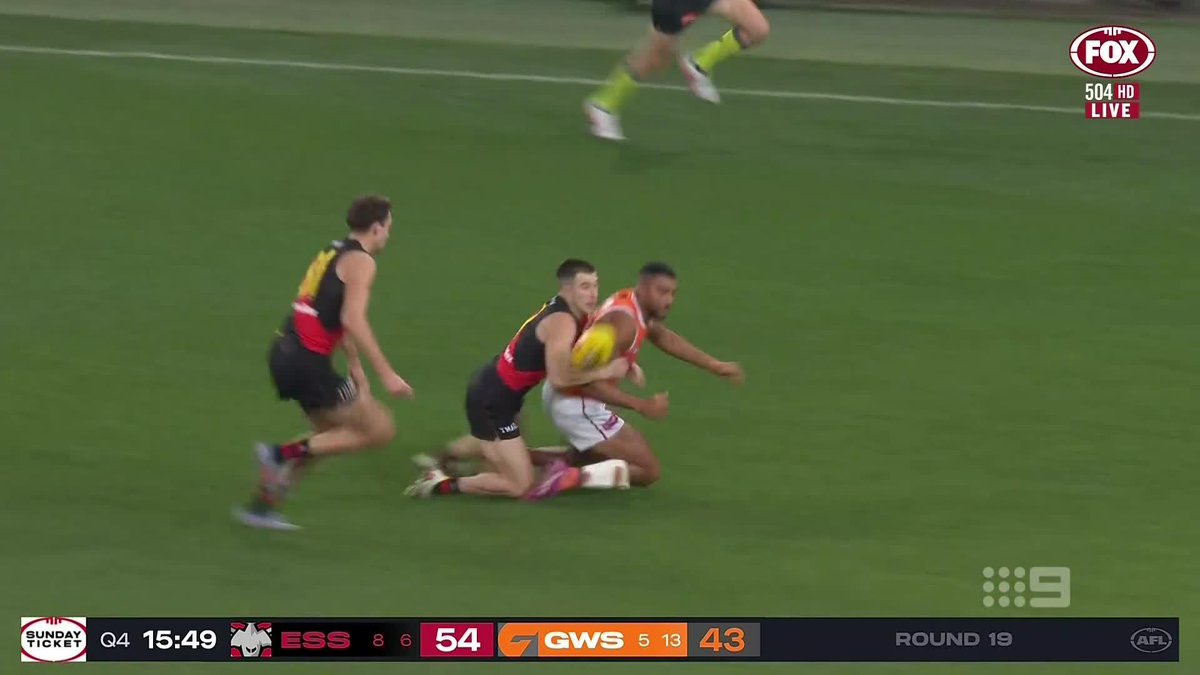 "[I hope] He's not begrudged at the end of the year when he looks to leave, and he's just thanked really for what he's given to Essendon." Lloydy on Zach Merrett, after the ugly breakdown between the former skipper &amp; the Dons last year. #9FootyClassified | Watch on 9 &amp; 9Now 🖥️