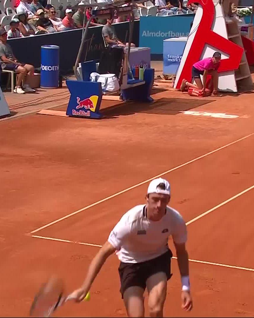 Bringing the crowd to their feet 🙌 What a point from Hanfmann &amp; Neumayer! #GeneraliOpen