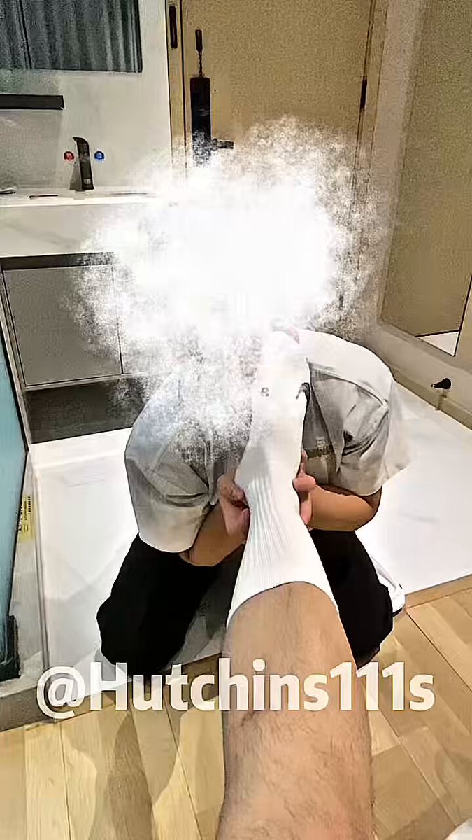 酒店爽调男高，爽到颅内高潮，甘愿在老子脚下被碾碎😏💥