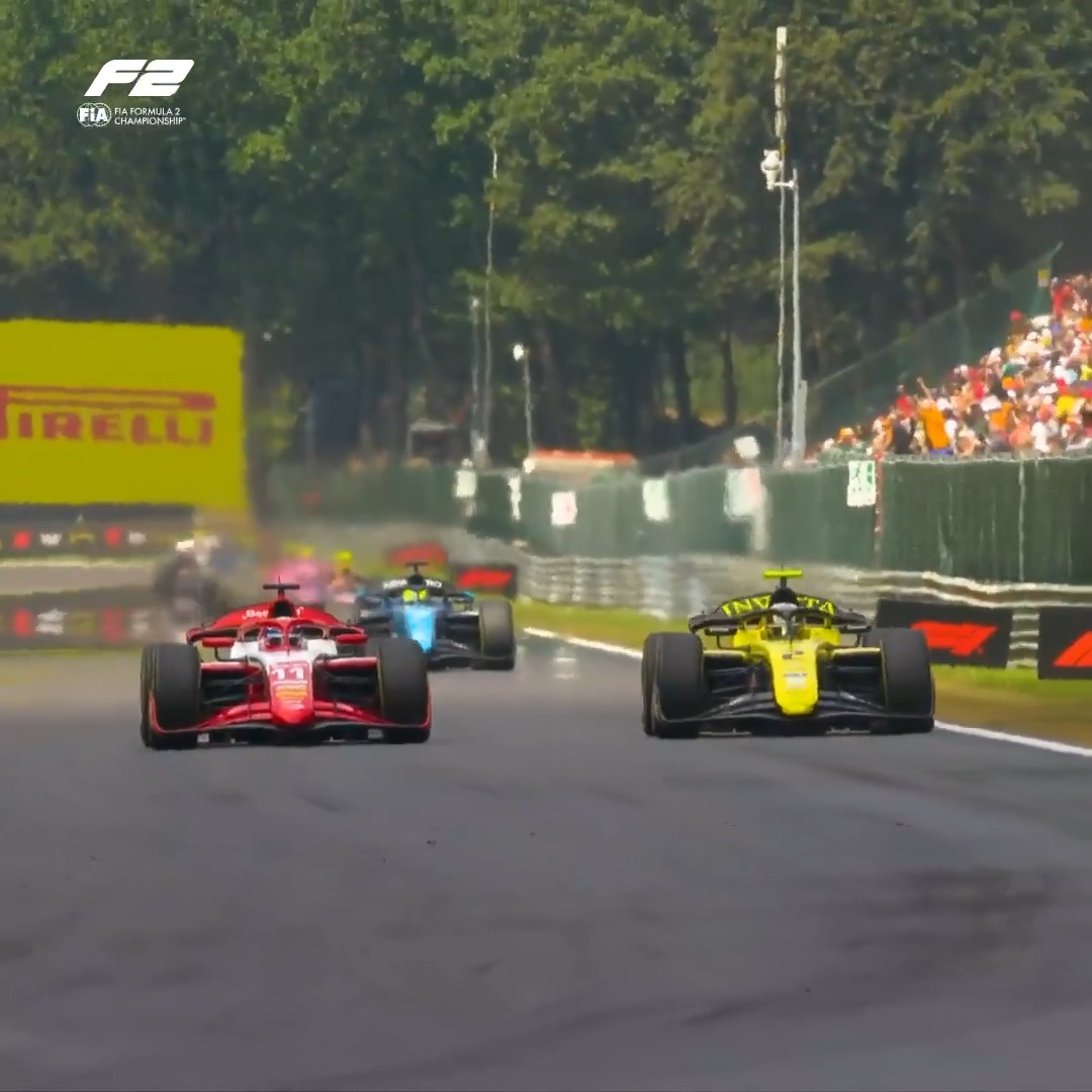 Dürk likes 👍 The Paraguayan powers past Sebastian Montoya to take P2 on his way to victory in the Spa Sprint 💨 #F2 #BelgianGP
