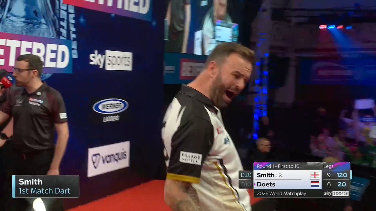 SMITH DEFEATS DOETS! What a contest! 🔥 Ross Smith delivers a superb display to defeat debutant Kevin Doets, who succumbs with a 104.19 average! 📺 #MatchplayDarts