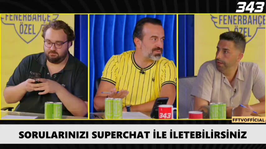 🗣️Sercan Hamzaoğlu: Ben konseri izleyecektim ya. Ne yapayım, niye onu izleyeyim ya? Fıstık gibi sanatçılar çıkmış öyle... 🎙️Doğa Seten: Ama sanatçılık bakımından? 🗣️Sercan Hamzaoğlu: Sanatçılık tabii abi 🎙️Murat Aşık: Sanata ve sanatçıya saygısı var Sercan'ın. 🗣️Sercan Hamzaoğlu: Sanatçıyı severim Shakira Makira çıktı abi, sen ne diyorsun ya?