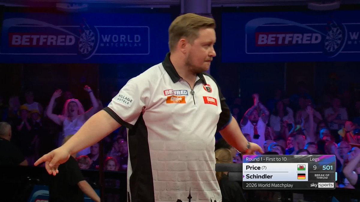 SCHINDLER STAYS IN IT! Where did that come from? Martin Schindler fires in a brilliant 121 finish to force a tie-break against Gerwyn Price! 📺 #MatchplayDarts