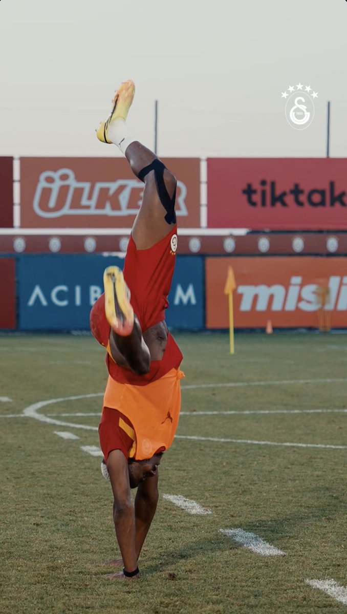 #MiniFocus | Victor Osimhen 🤸