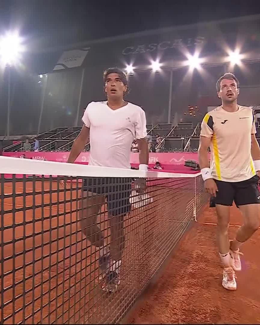 Sealed with a stunner ✨ Martinez defeats home hope Rocha 7-5 7-5 to advance in Estoril! #EstorilOpen