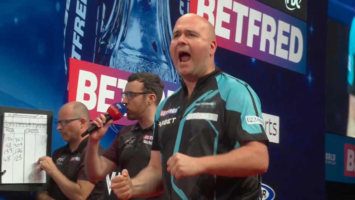 CLASSY, CLASSY CROSSY! Dream start for Rob Cross! The 2019 champion fires in a brilliant 128 on the bull to storm into a 4-0 lead against Danny Noppert! 📺 #MatchplayDarts