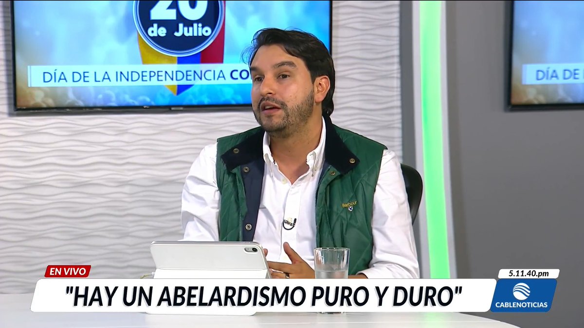 "Rodrigo Lara va a lograr algo que nunca antes en la historia pasó y es unir a todo el congreso, pero unir todo el congreso en contra de él". Santiago León Pineda