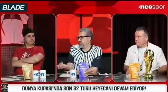 Şu videoyu ne zaman görsem kahkaha atıyorum evi inletiyorum NDNDKSMDKSMDLSMDLSMDSÖÖDLWMDŞWÖDSÖÖDSÖDÖSÖDÖSÖDÖDÖ