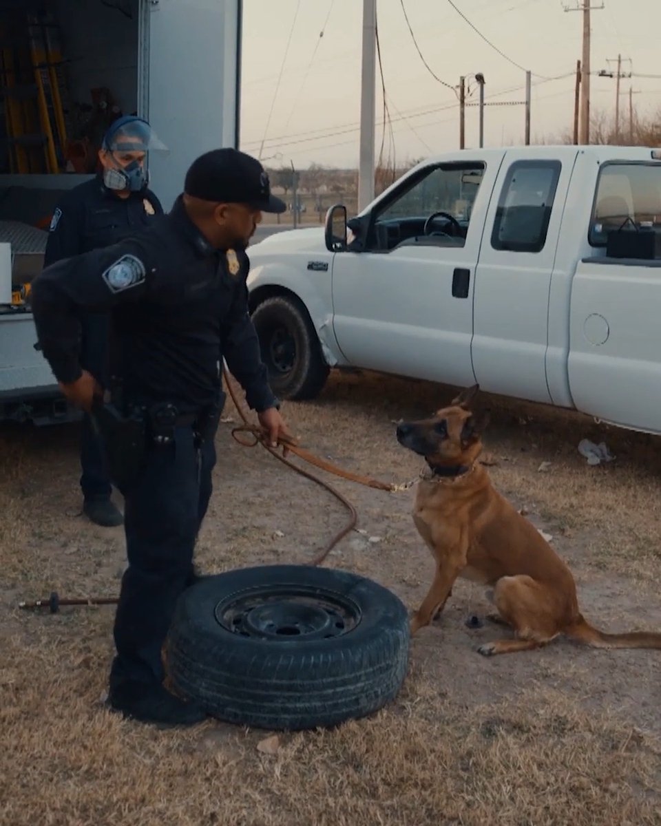 A K-9 search confirms an officer's suspicions about what's hidden inside a traveler's tire. #Contraband: Seized at the Border starts NOW on Discovery.