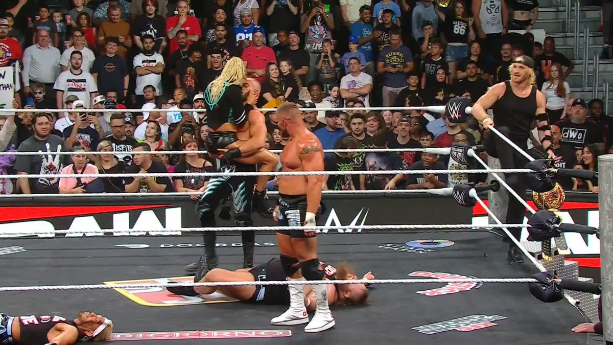 A BRUTAL attack on Otis and Tozawa 😩 The Vision is relentless!