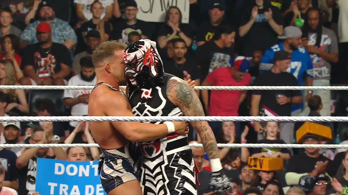 .PENTA EL ZERO M and Chad Gable pick up the WIN!! 😎 This is a FUN duo!