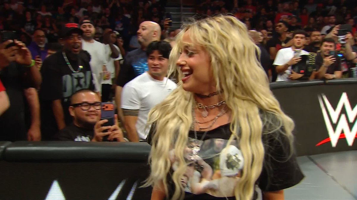 Liv Morgan just can't escape Danhausen 😂 LIV Morgan | Danhausen