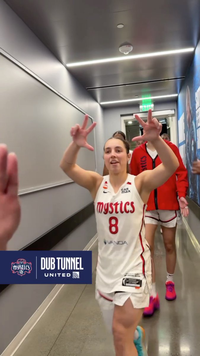 Often imitated, never duplicated 🤫 Dub Tunnel | United Airlines