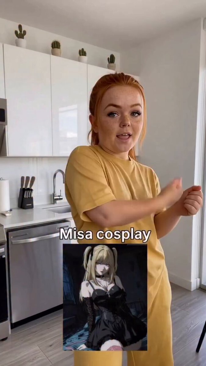 Rate my cosplay from 1-10🖤