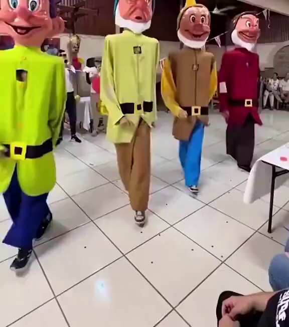 cosplayers cosplay of the gnomes from snowhite dance to a trap rap remix of whistle why you work song disney / those american halftime shows dancing cosplays birthday party choreography/ reaction video meme
