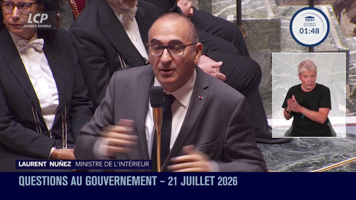 🔴🏛️Incendie à Mérignac: Laurent Nuñez annonce la mort de deux sapeurs-pompiers qui combattaient un incendie en Gironde. "J'ai une pensée très forte pour ces deux sapeurs-pompiers, pour leur famille, et je me rendrai dès que possible sur place." #QAG
