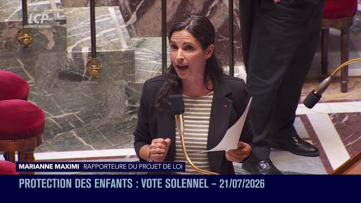 "Faire taire l'enfant, c'est exactement ce qu'il va se passer avec des peines comme celle-ci", estime la rapporteure Marianne Maximi à propos de la réclusion criminelle à perpétuité pour les viols sériels commis sur des mineurs de 15 ans.