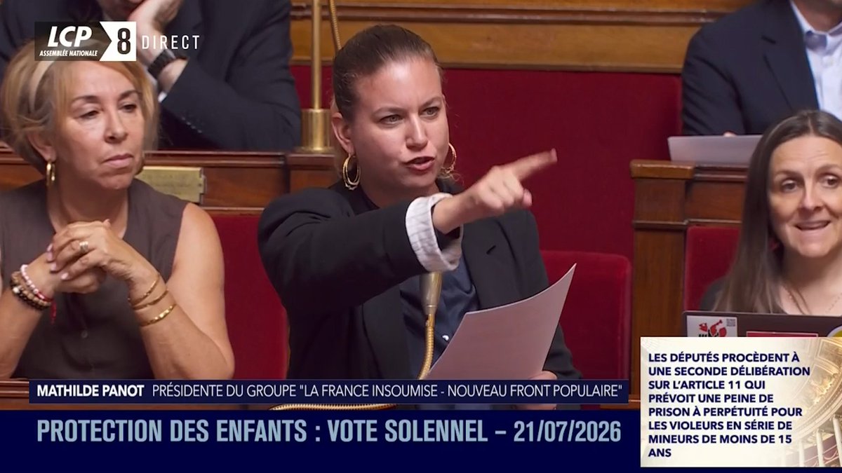 🔴🗣️ URGENT | Mathilde Panot ridiculise Marine Le Pen, la Macronie et le Gouvernement sur les violences sexuelles faites aux enfants ! « Vous nous dégoûtez. Vous faites une loi d’affichage pour cacher le fait que vous ne mettez ni les moyens ni la volonté politique pour éradiquer les violences sexuelles contre les enfants. La perpétuité ne protégera pas les enfants : elle toucherait à peine 1 pédocriminel sur 100. Pire, l’inceste repose sur le chantage du secret et cette peine ferait peser sur l’enfant une responsabilité qui le réduirait davantage au silence. Pendant ce temps Marine Le Pen, vous et vos amis refusez la commission d’enquête sur Epstein et défendez Jean-Marc Morandini. Vous n’avez aucune leçon à nous donner. »