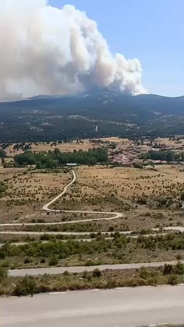 #IFLaMierla | Guadalajara Esto da miedo… 🕢 19:50h desde Condemios de Arriba. 📹 Miguel Ángel