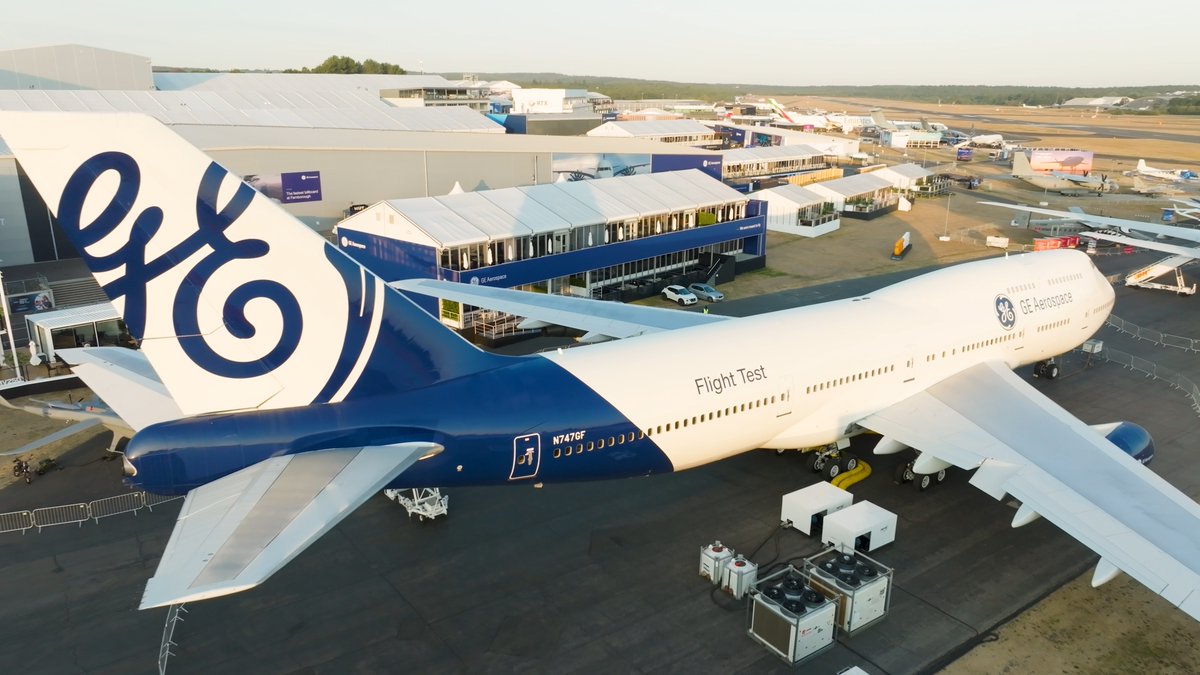 It’s day 2️⃣ from the Farnborough International Airshow and the future of flight is on full display! ✈ #FIA2026 #GEAerospaceFIA