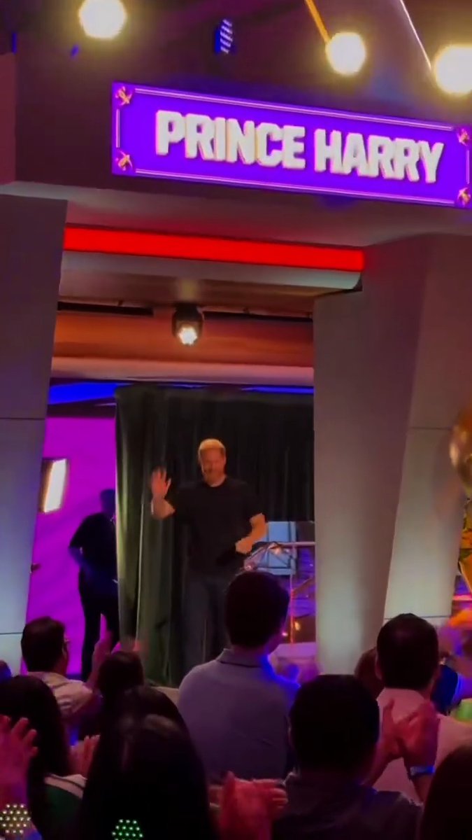 Prince Harry was greeted with a very warm reception as he walked on stage for FIFA World Cup on Fox After Hours with James Corden ⚽ 🙌 The Duke of Sussex, 41, was the final special guest on the show, talking about the upcoming Invictus Games and sharing a sweet hug with UK Soccer star Rio Ferdinand 🌟 📽️ : chrisbaronsmith #PrinceHarry #RoyalFamily