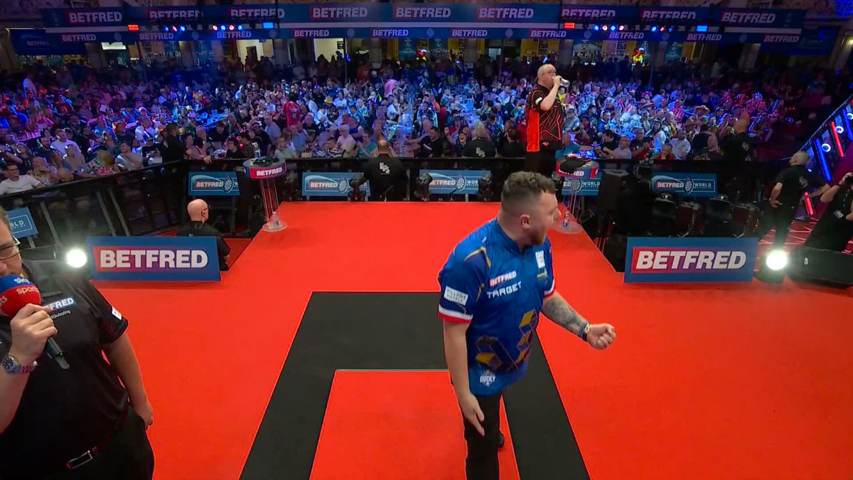 ROCK ON THE CHARGE! Four legs without reply for Josh Rock! The Northern Irishman fires in a 106 checkout to stretch his lead against a struggling Stephen Bunting! 📺 #MatchplayDarts