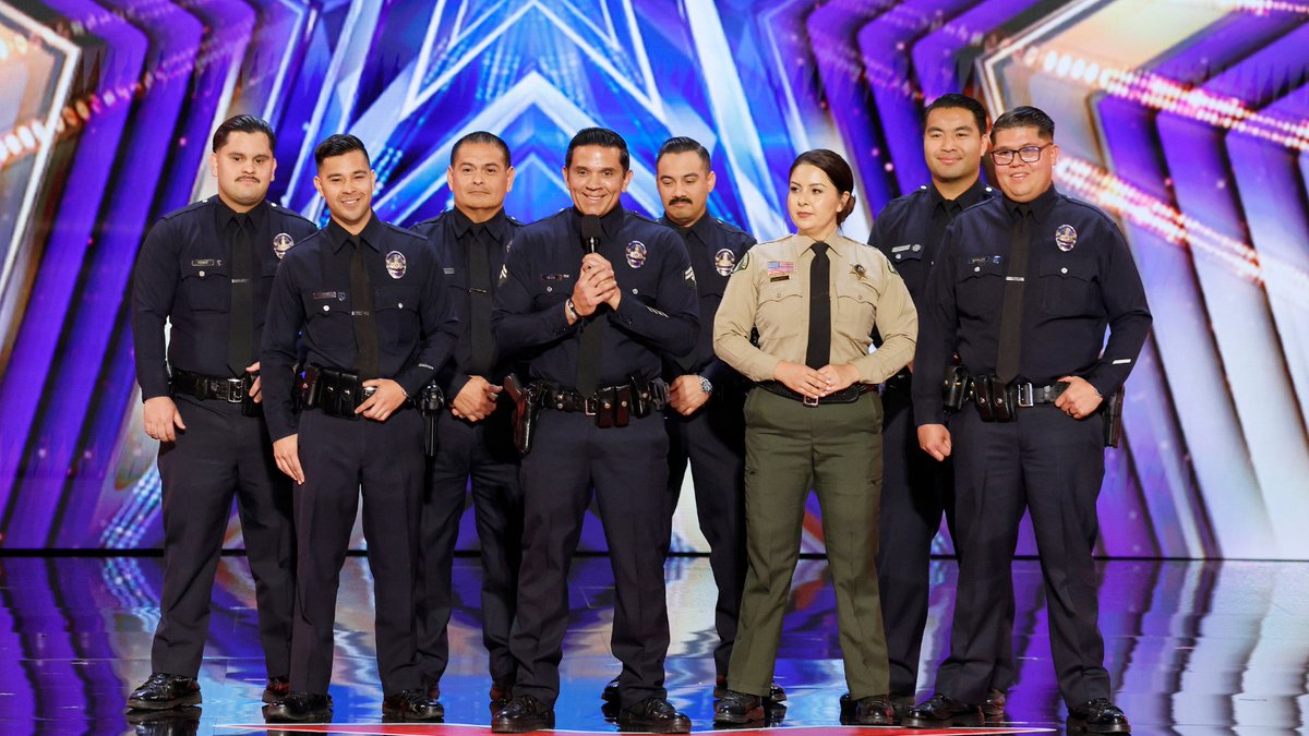 Los Servidores brought the ENERGY!! ❤️ It’s amazing to see this community come together through music! #AGT