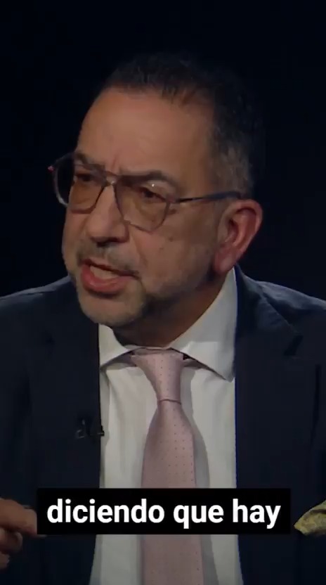 ¿Qué implicaciones tiene el caso de #ErnestoRuffo? ¿Cómo encontrar el equilibrio entre regular el entorno digital y proteger la libertad de expresión? 𝐉𝐚𝐯𝐢𝐞𝐫 𝐋𝐨𝐳𝐚𝐧𝐨 𝐀. conversa con Sergio Sarmiento en #LaEntrevistaConSarmiento a la medianoche por adn Noticias