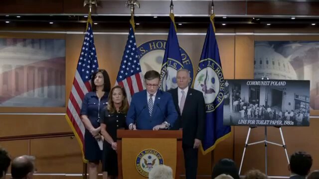 NEWS: The House will vote tomorrow on the Stop Insider Trading Act to restore Americans’ trust in Congress and our elections. The Stop Insider Trading Act does exactly what it says: ✅ Bans members of Congress from purchasing individual stocks ✅ Prevents lawmakers from profiting off insider information It also requires that voters show valid photo ID at the polls. The American people deserve nothing less.