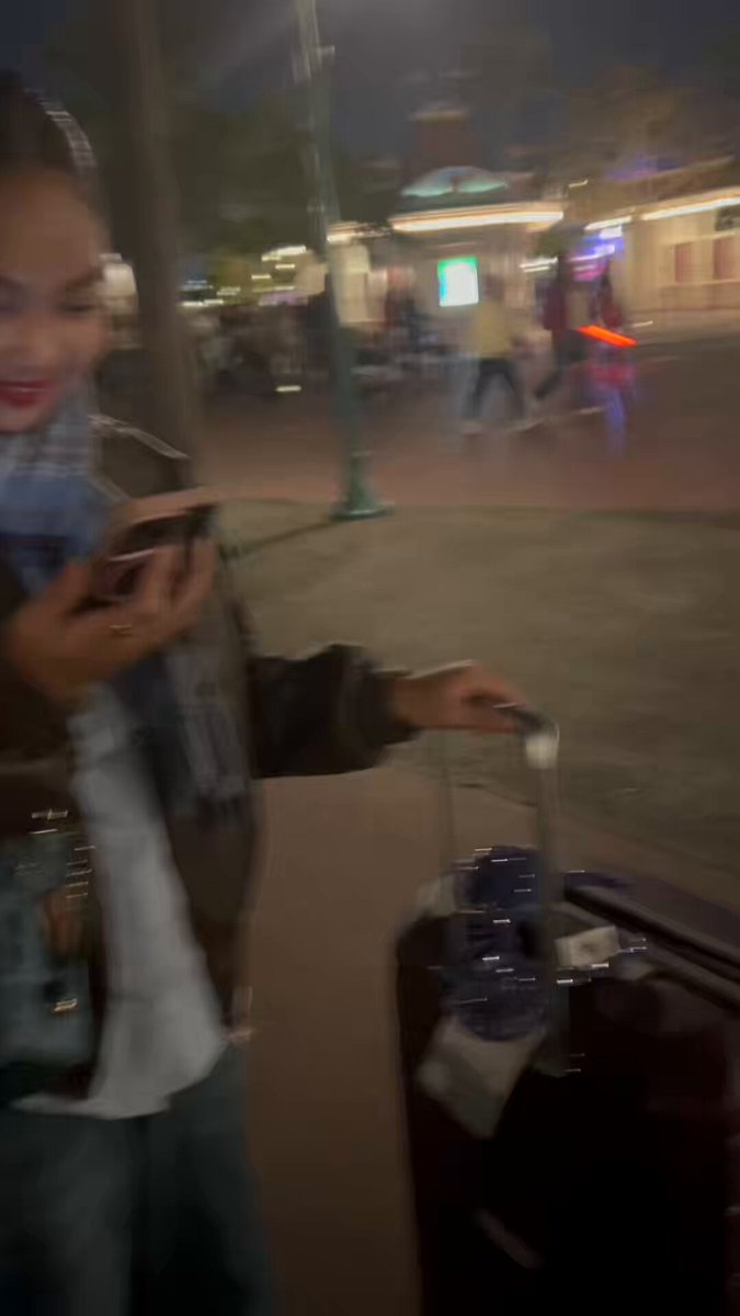 Hmmmmm puede ko na cguro to ilabas kasi complete na ang ipon challenge ng CARTON NETWORK 📦 pero omit the sound na lng😝 opo meron talaga sila off-cam moments na hindi naten alam. But lejet dapat tayo 😝 Nagulat na lng tlaga ako here. Pero anong gagawen?🤷🏼‍♀️ lab u Carmelle Collado and AntonnawalangX 🫣 Low-key nganiiii😝