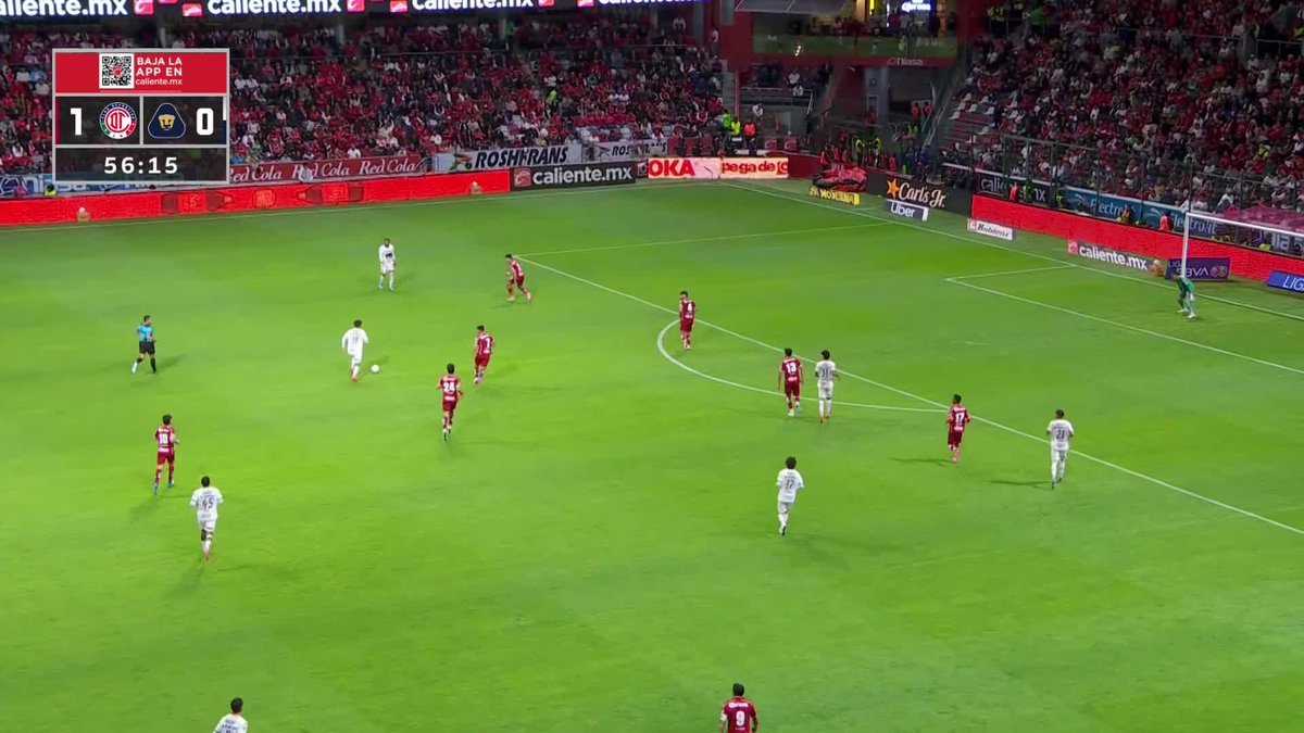 ¡DESPERTARON LOS PUMAS! 🔥😍 Víctor Arteaga igualó el marcador, clavando su primer gol del torneo. 👹 Toluca FC 1-1 PUMAS 🐾 #LigaMX 🇲🇽